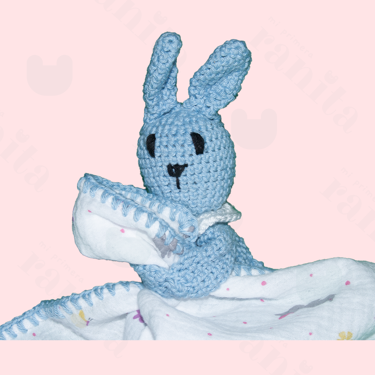 Muñeco Conejo con Muselina Bordado Azul